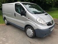 VAUXHALL VIVARO