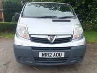 VAUXHALL VIVARO