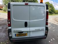 VAUXHALL VIVARO