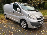 VAUXHALL VIVARO